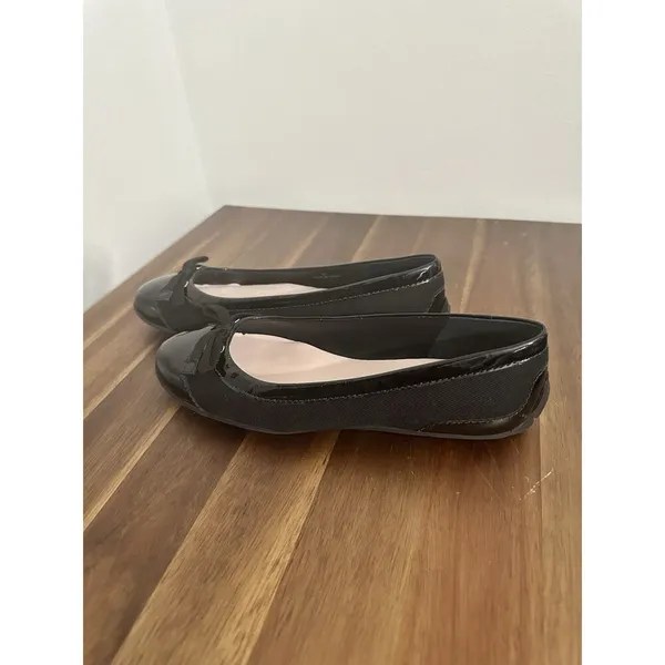 Talbots Black Patent Cap Toe Classy Leather Ballet Flats w bow sz 6 EUC - Image 5