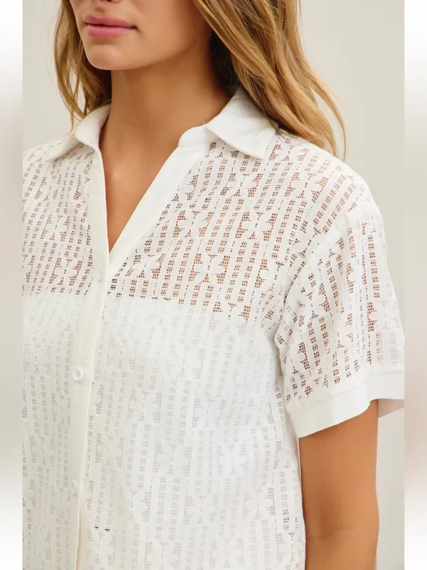 Rivir White Eyelet Button Front Top & Shorts Set Medium - Image 4