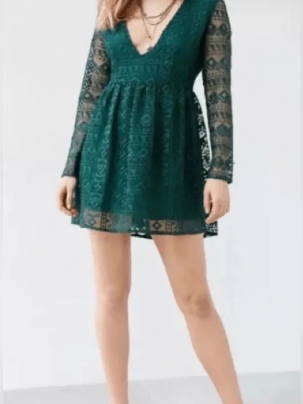 NWT Urban Outfitters Little White Lies Green Lace V-Neck Babydoll Mini Dress - Image 3