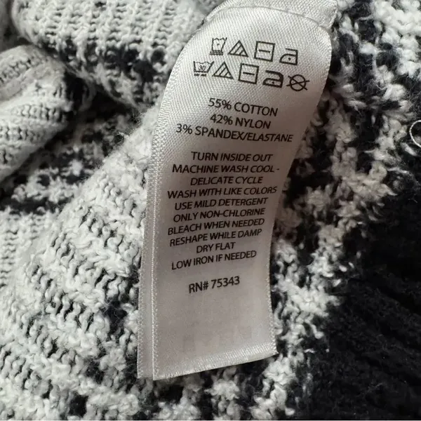 Sincerely Jules Cropped Fair Isle Nordic Black White Sweater Women’s Medium - Image 3