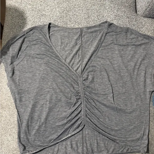 Lululemon Cruise The Circuits Short Sleeve Heathered Black Size 6 - Image 3