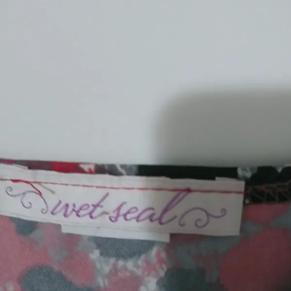 Wet Seal S Black Pink Leopard Bubble Top - Image 6