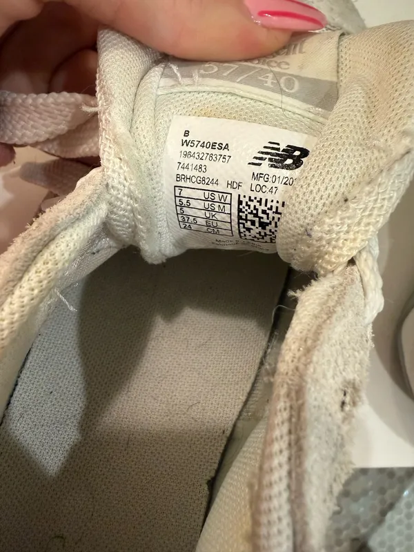 NEW BALANCE SIZE 7 - Image 3