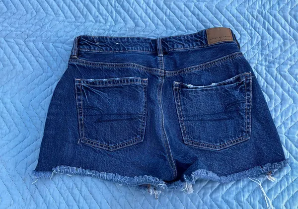 Tomgirl High Rise Jean Shorts Size 6 - Image 5