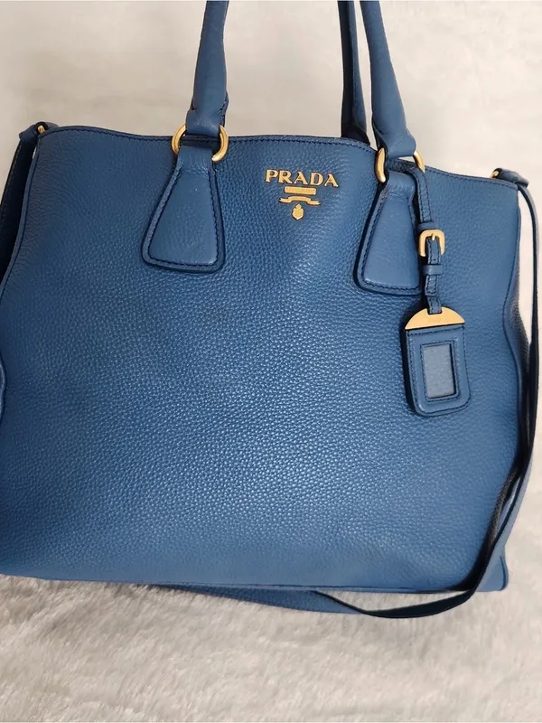 Prada Vitello Diano Tote Bag - Image 2