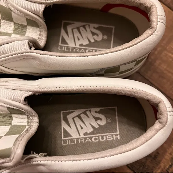 VANS DX‎ Rose 🌹 Embroidery Sneakers - Image 5