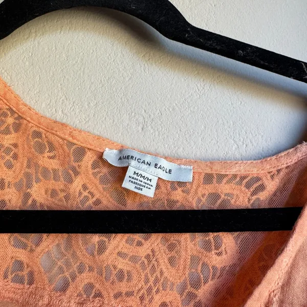 American Eagle V-Neck Lace Tie-Front Blouse in Coral Size Medium Boho Beach - Image 3