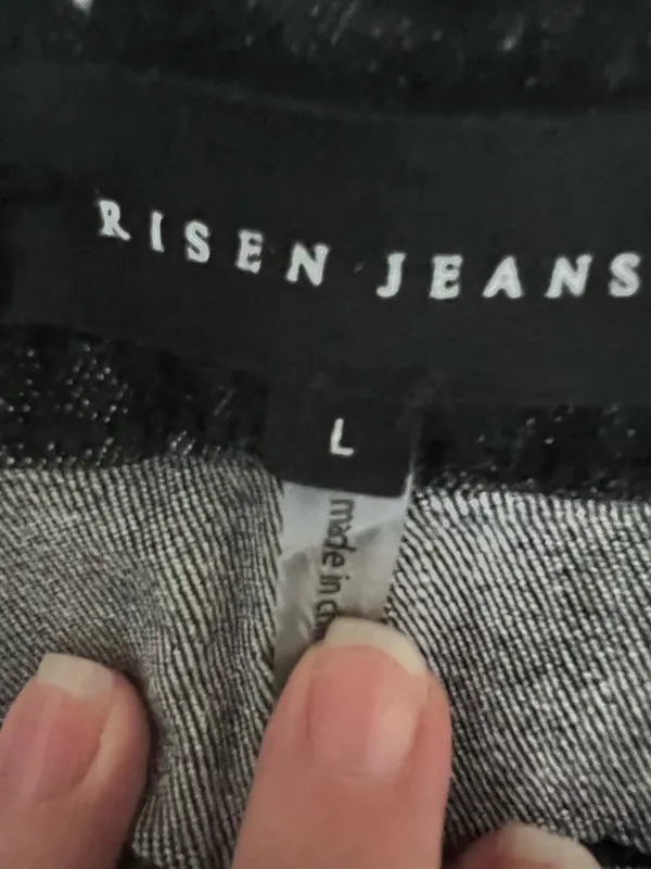 Risen Black Women’s Distressed Black Denim Shorts Size L - Image 3