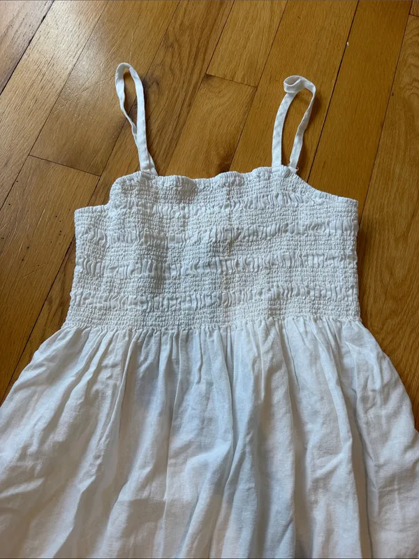 Universal Threads White Smocked Mini Sundress - Size Small - C1-319 - Image 2