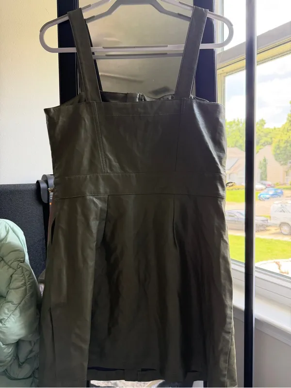 Wild Fable Olive Green Faux Leather Mini Dress Medium Zip Front Pockets Y2K - Image 3