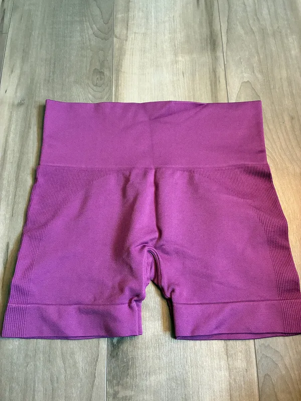 Set Active Sculptflex Biker Shorts size Medium  - Image 2