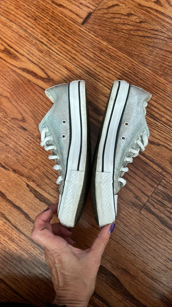 Low Top Sneakers - Image 3