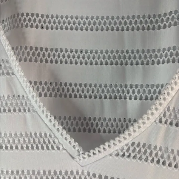 Calvin Klein M White Perforated Pocketed V-Neck Swim Coverup - Image 4