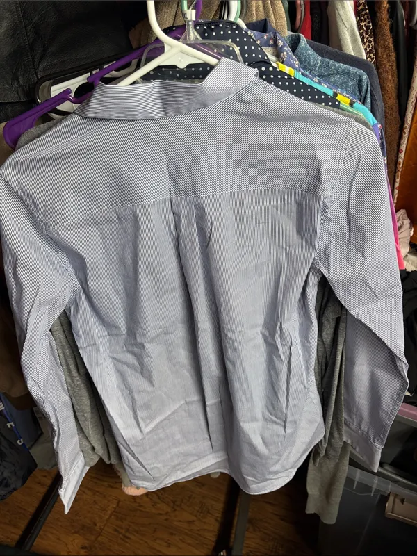 Theory Women’s Light Blue Micro-Striped Dress Shirt P/PT - Image 4