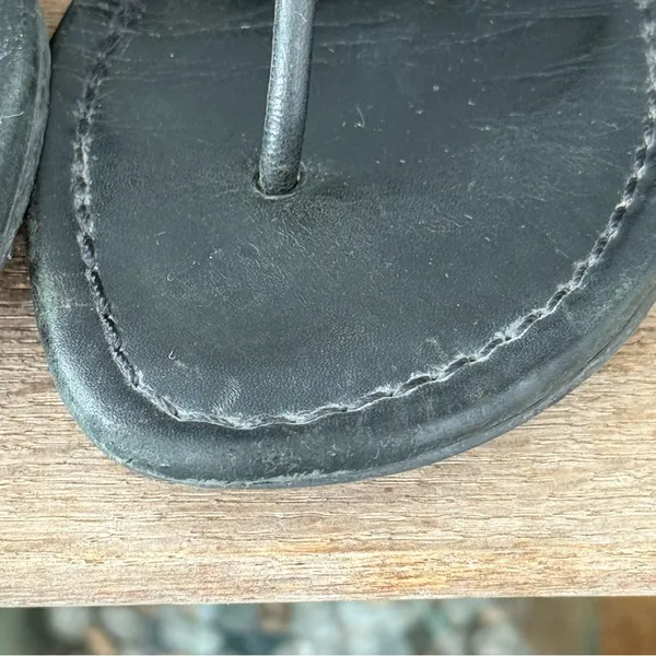 Tory Burch black leather sandal‎ size 8.5 A30 - Image 8