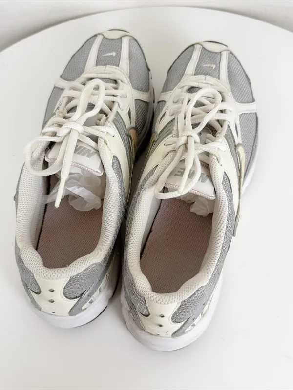 Vintage y2k Nike Downshifter II Sneakers Womens Shoes White Pink - Image 4