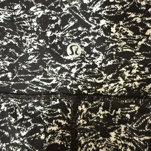 Lululemon Wunder Under Leggings‎ Pant III Womens Size 4 Iced Wave White Black - Image 5