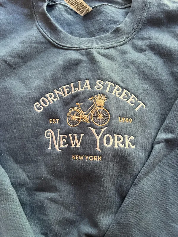 Taylor Swift Custom Design Sweatshirt Blue Size M - Image 2