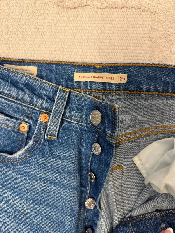 Ribcage Levi’s Jeans - Image 2