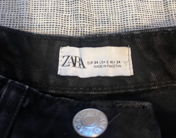 Womens Black Distressed Mom Jeans Size 2 - Image 5