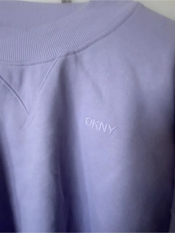 DKNY Women's Lavender Crewneck Sweatshirt - Image 2