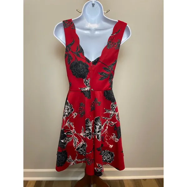 Trixxi Clothing Company Floral Fit & Flare Mini Dress Size M Red NWT - Image 4