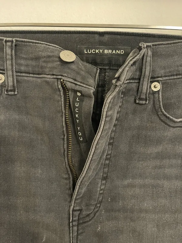 Lucky Brand Jeans Skinny Women’s. Size S - Image 4