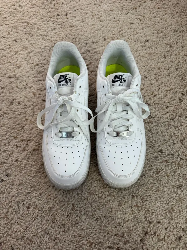 Nike White Air Force 1 - Image 2