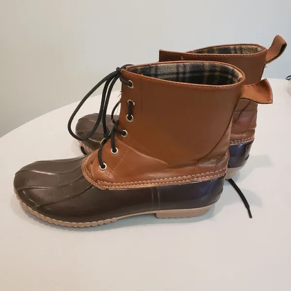 Cape Robbin Duck Boots - Image 4