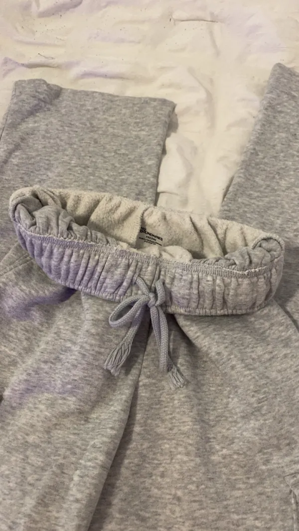 No Boundaries Gray Sweatpants - Image 2