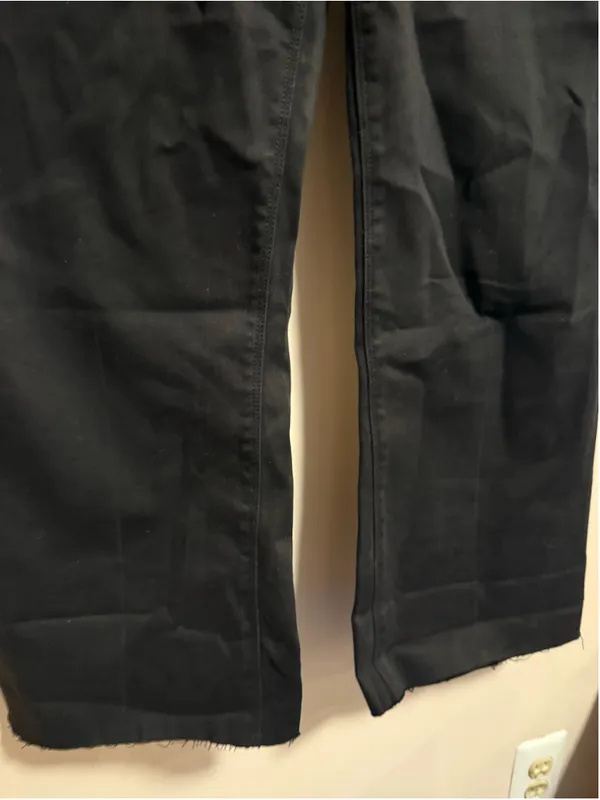 Spanx Cropped Flare Jeans Black- Size Large - Image 5