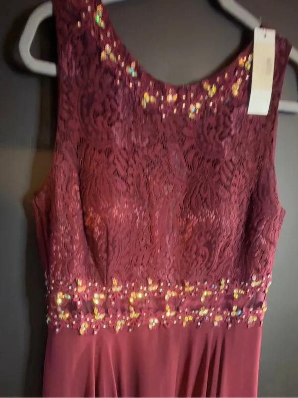 Beaded Lace Bodice Maxi Dress - Burgundy - Image 5