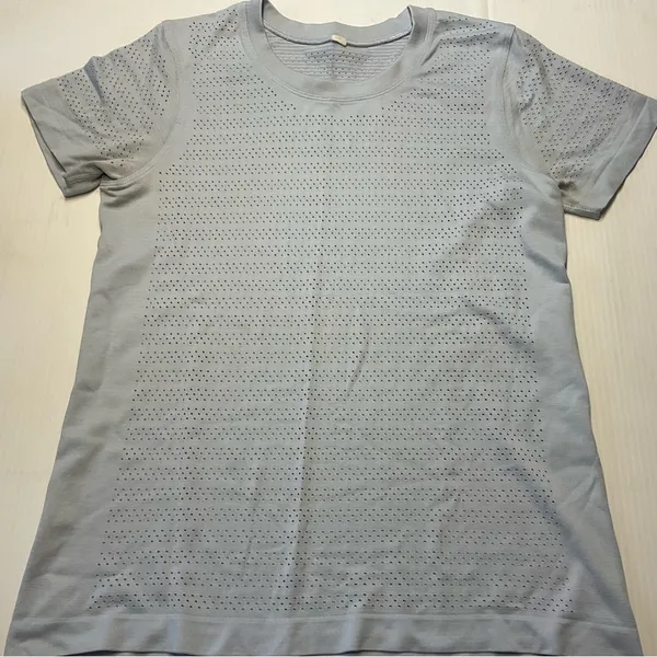 Lululemon Breeze By Short Sleeve *Squad Daydream Light Blue T Shirt Women Sz 6 - Image 2