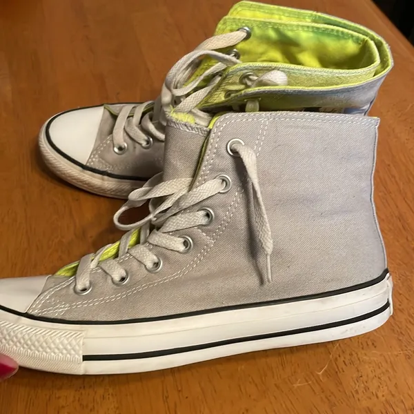 Converse all star high tops great condition high tops double tongue - Image 4