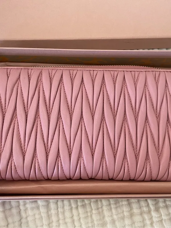 Miu Miu Matelasse Zip Wallet Pink Gold w/ Box - Image 4
