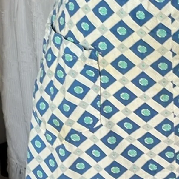 Vintage Apron Family Heirloom Tie Back Waist Blue Geometric Handmade - Image 7