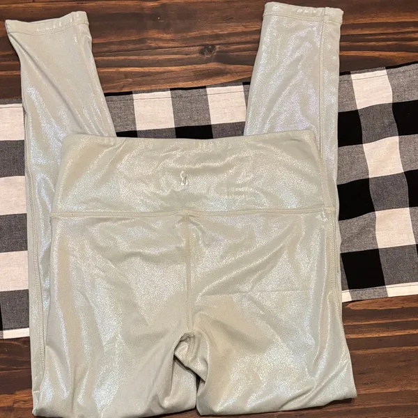 Alphalete liquid shimmer green full length Leggings medium - Image 5