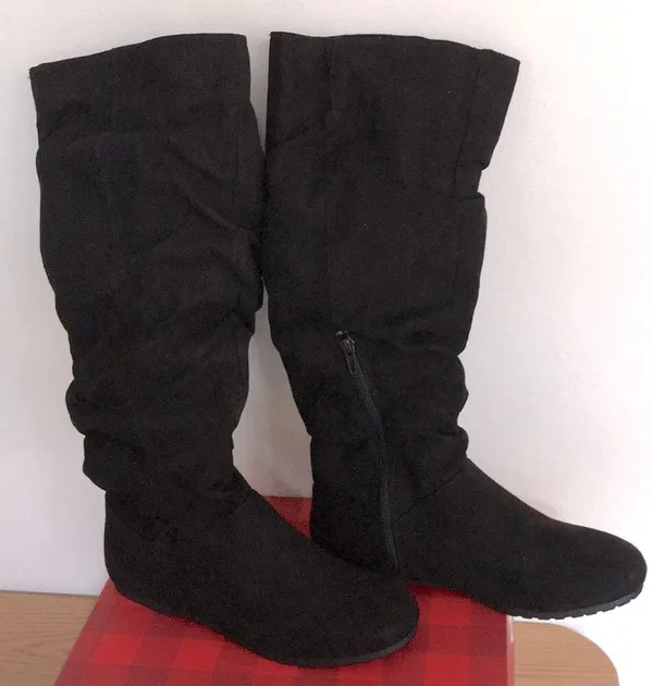 New True Craft Micro Suede Feel Slouch Boots 7.5M - Image 6