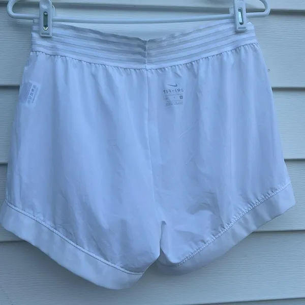 Nike White Athletic Shorts Moisture-Wicking Elastic Waistband - Image 4
