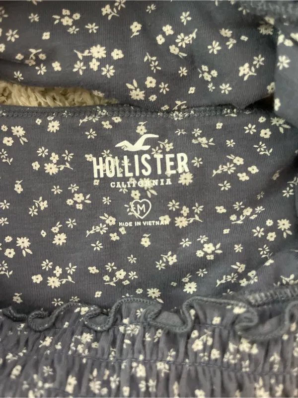 Hollister Blue Floral Smocked Crop Cami - Image 6