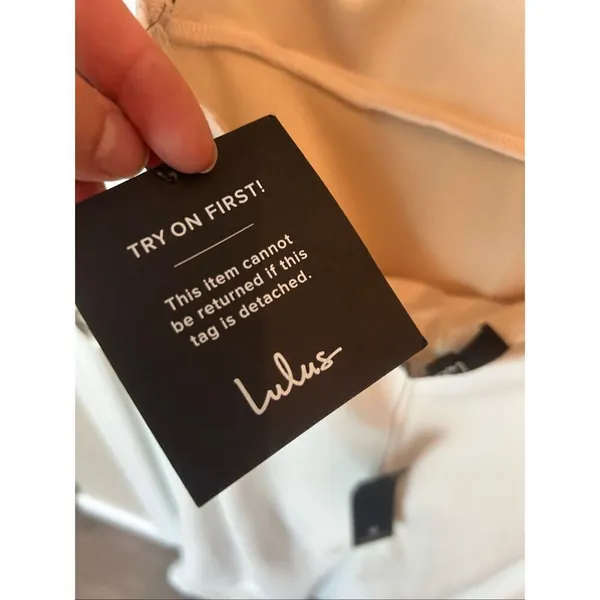 Lulu’s Thinking Out Loud White Backless Jumpsuit large NWT - Image 4