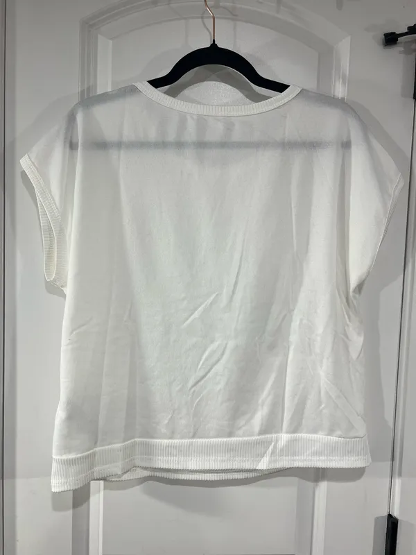 SheIn White short sleeve top with Gold Button detail - Image 5