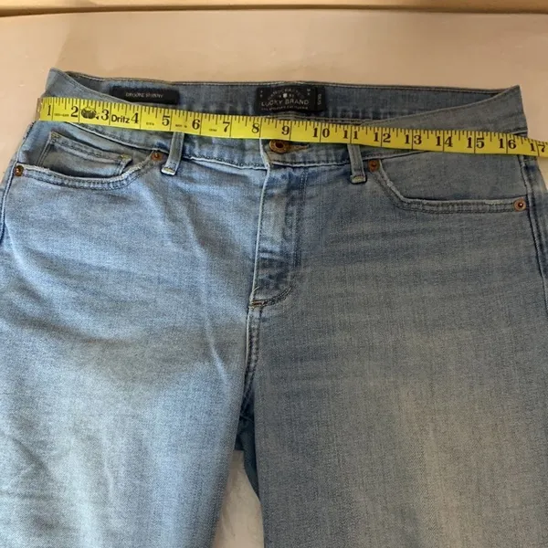 Lucky Brand Brooke Skinny Jeans in Light Wash Size 10/30 - Image 11