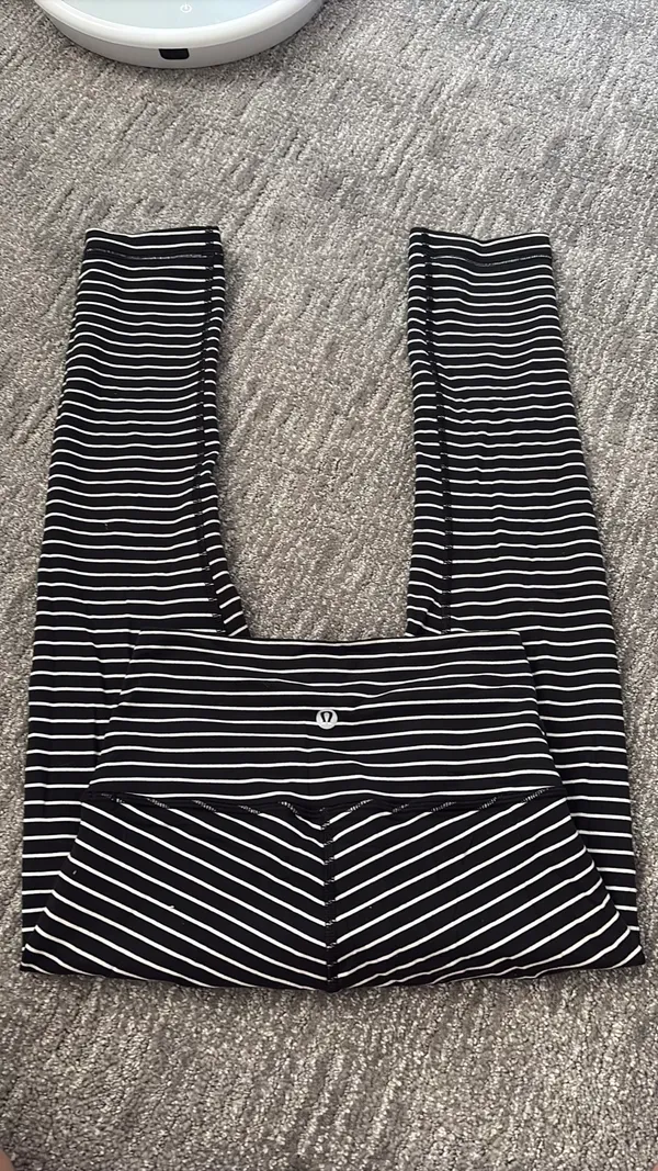 Lululemon Leggings Align 23’ - Image 3