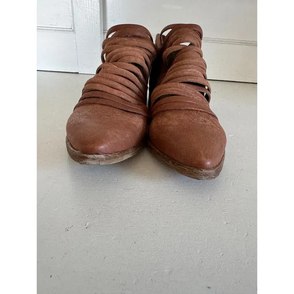 Free People Lost Valley strappy ankle boots size 37 (6.5) - Image 4