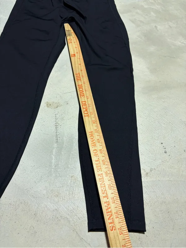 Halara NWT women’s black leggings large - Image 3