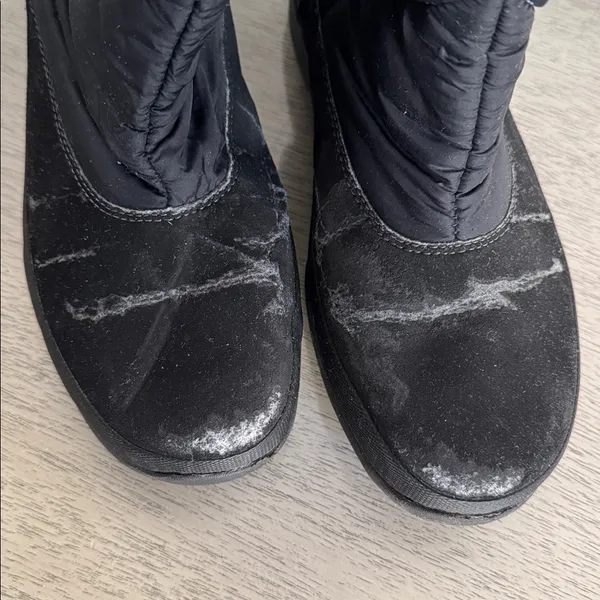 Lands' End Black Quilted Winter Boots Size 8.5B - Image 2