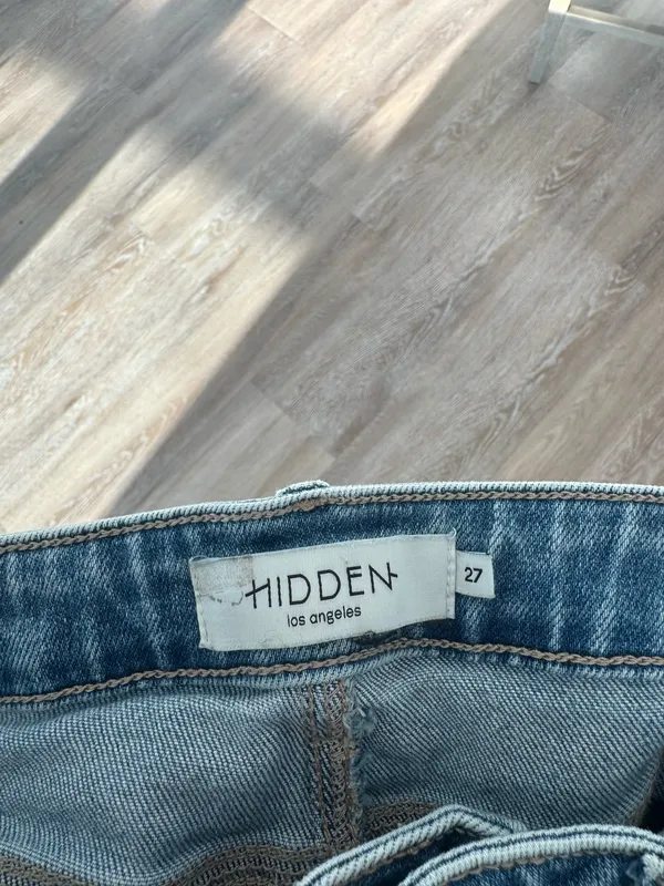 Hidden Jeans - Image 3