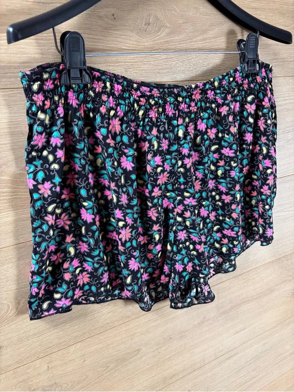 Jenni Sleepwear Floral Black Elastic-Waist Women’s Shorts XL - Image 2