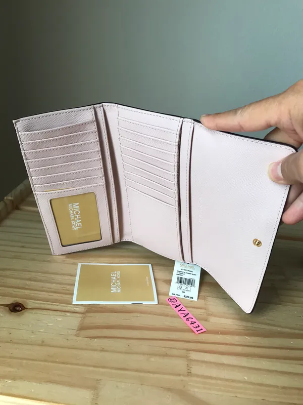 Wallet - Image 4